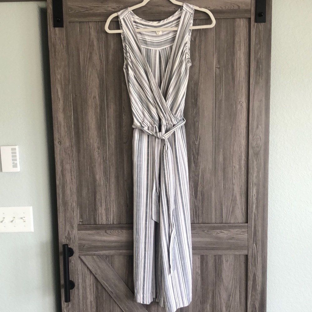 Woman’s Jumpsuit Gap Size XS